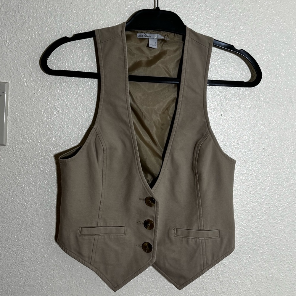 Old navy vest